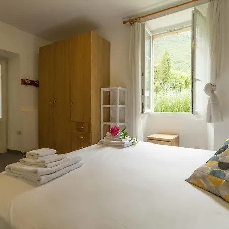 Riva Bianca Beach Lierna